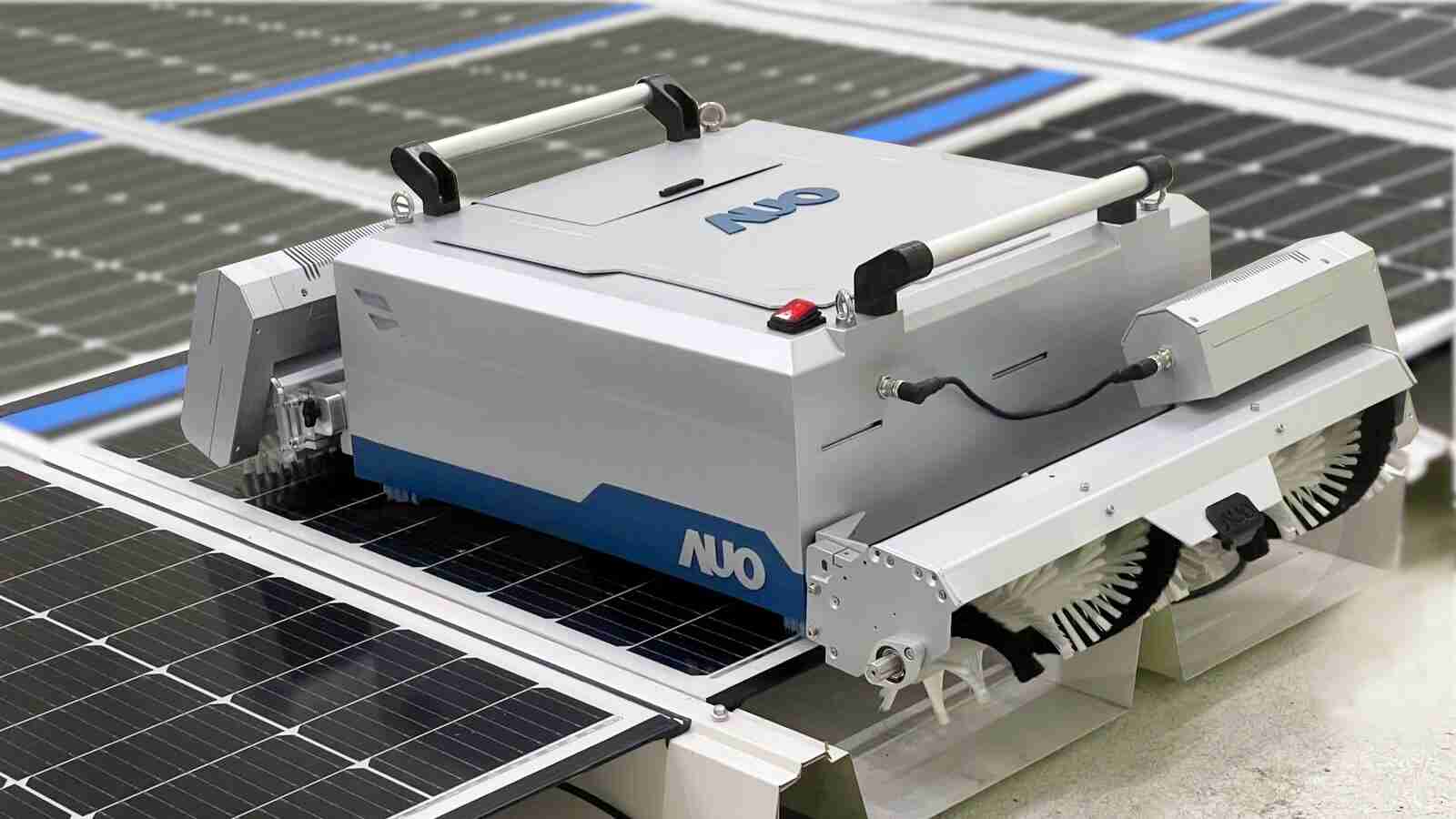 william威廉中文官网致力EPC场域技术升级，，导入清洁机器人搭配传感器与AI数据分析，，，大幅减少维运成本